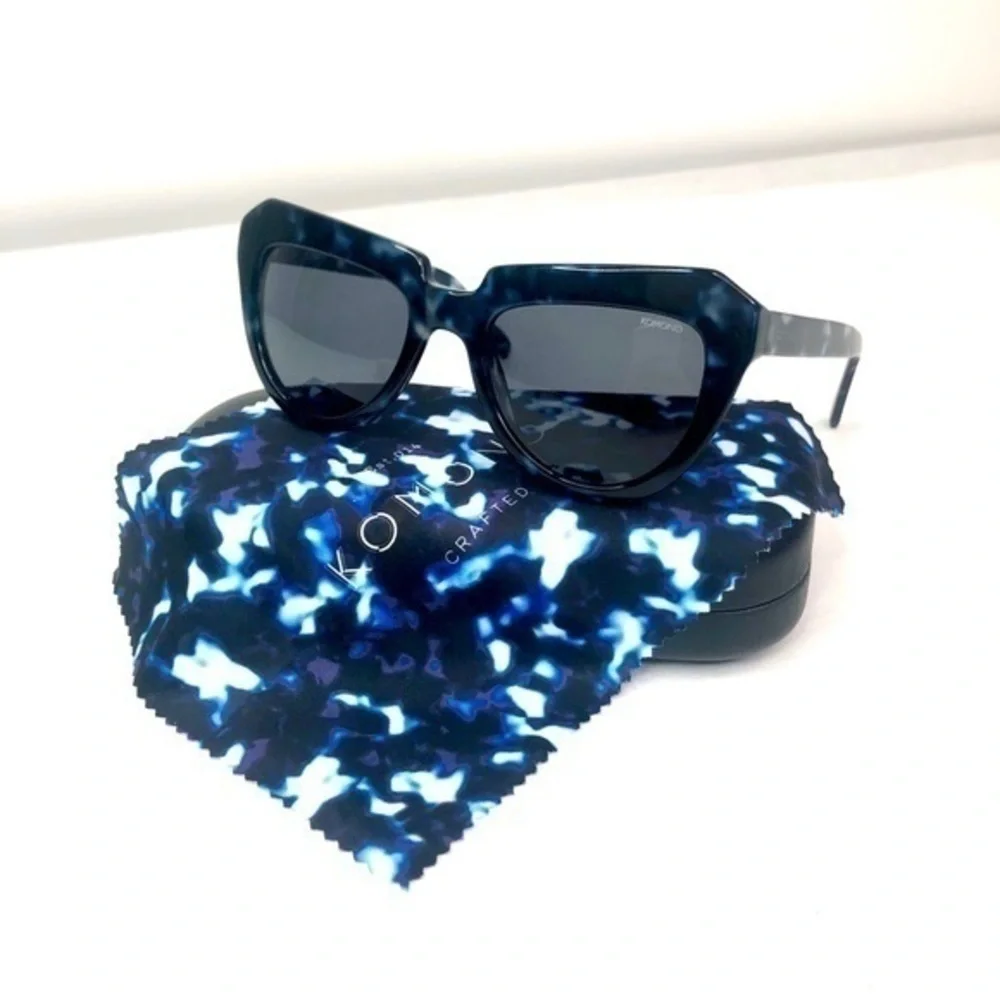 KOMONO NEW Stella Indigo Demi Sunglasses Blue Tortoise Cat eye